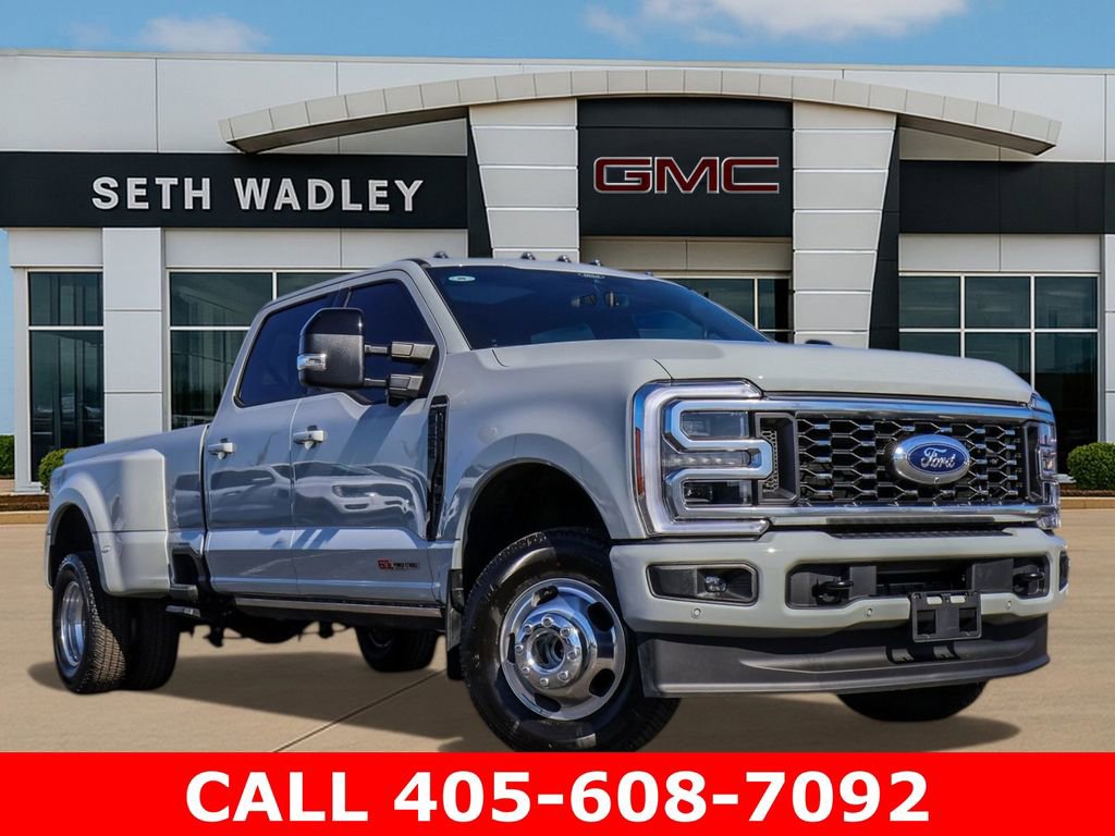 Used 2026 Ford F350 Platinum AWD/4WD image 1