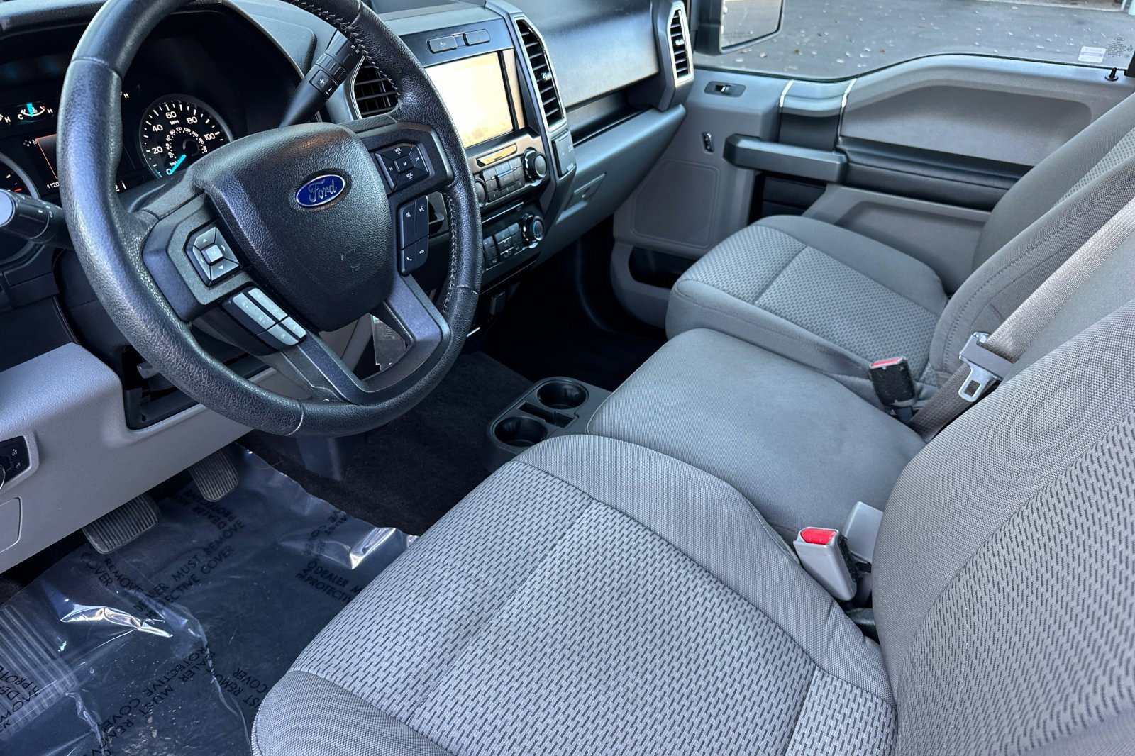 Used 2016 Ford F150 XLT w/ Equipment Group 302A Luxury image 9