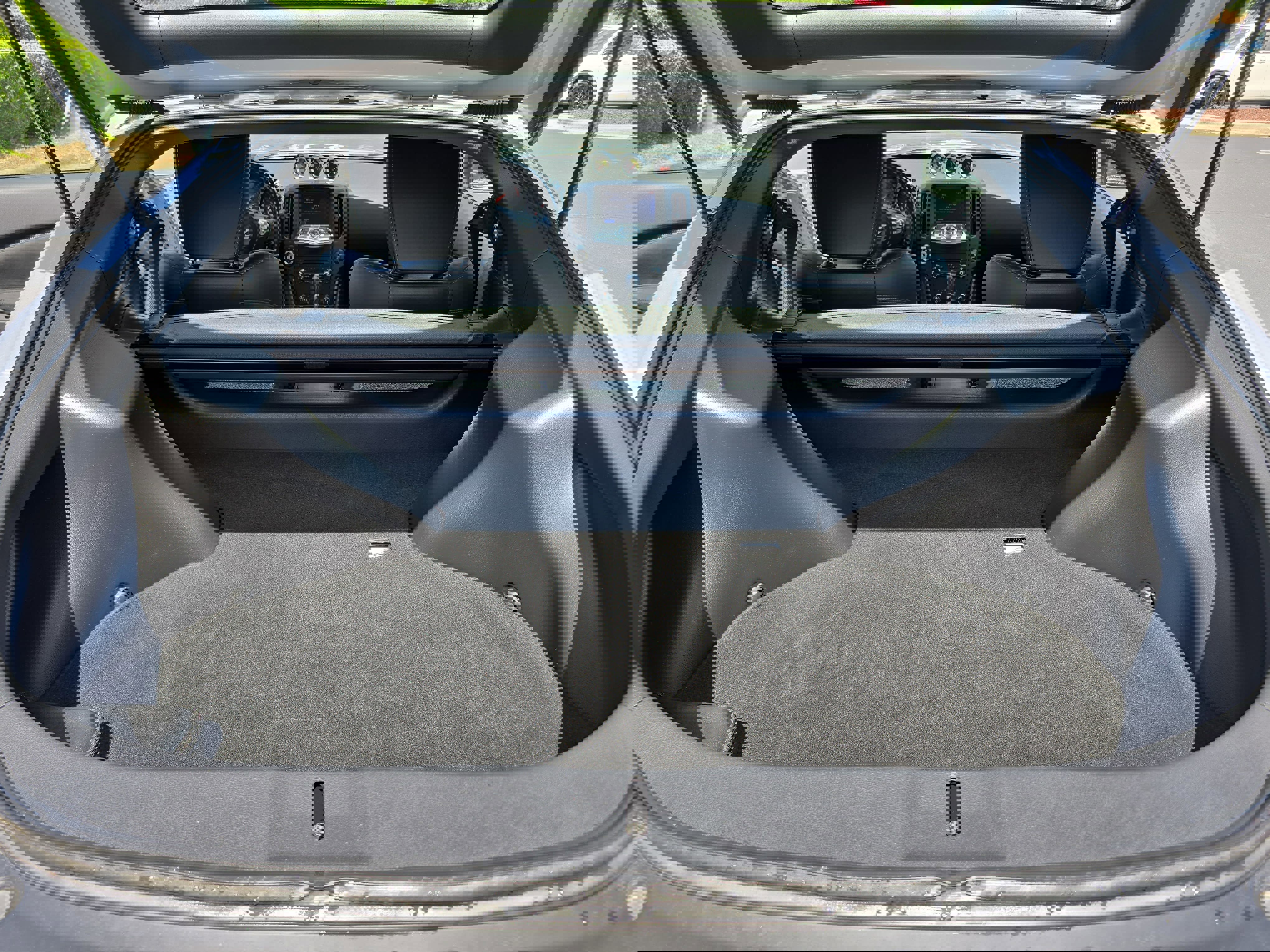 Used 2020 Nissan 370Z Touring Sport image 10