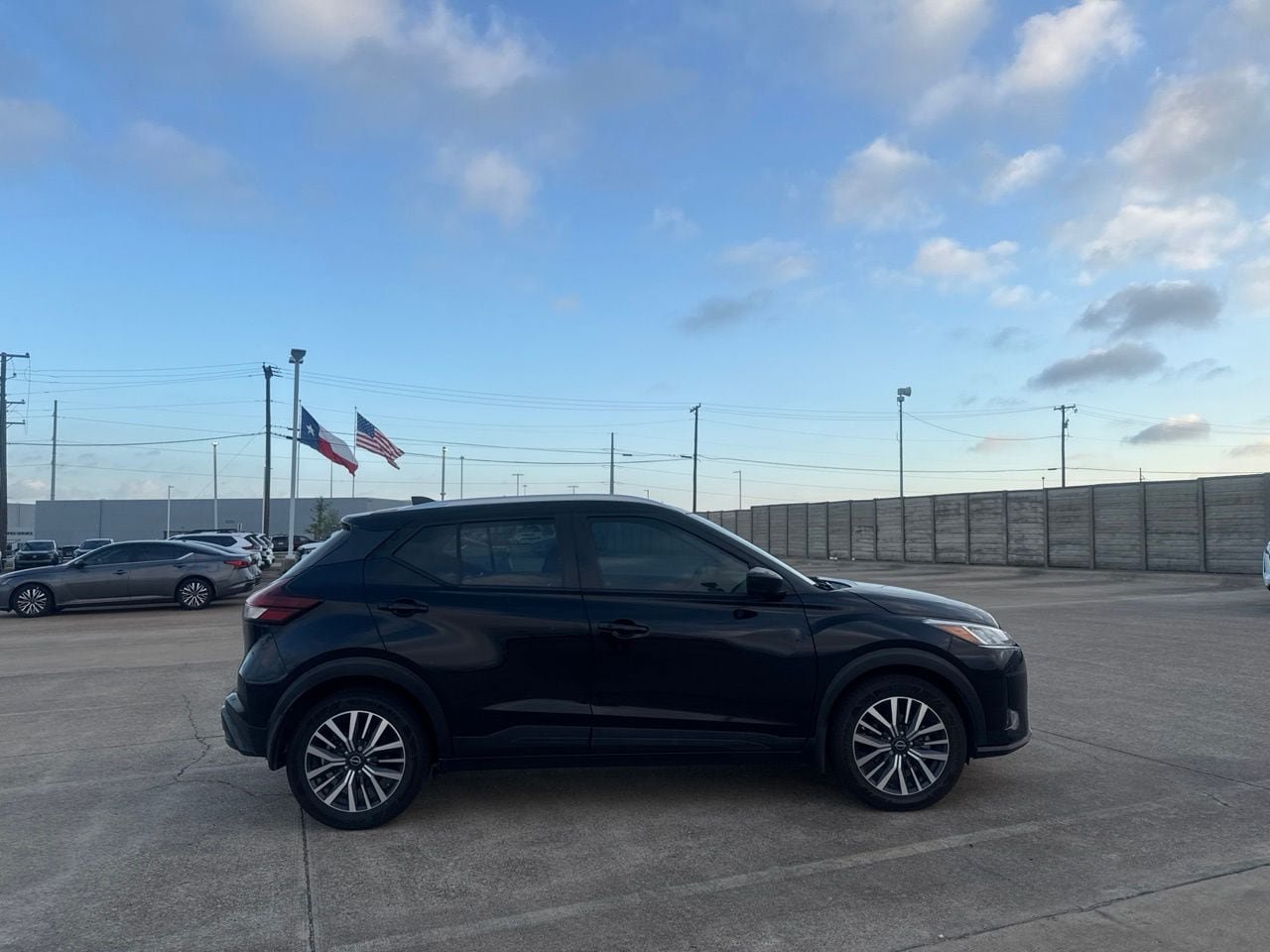 Certified 2023 Nissan Kicks SV FWD image 25