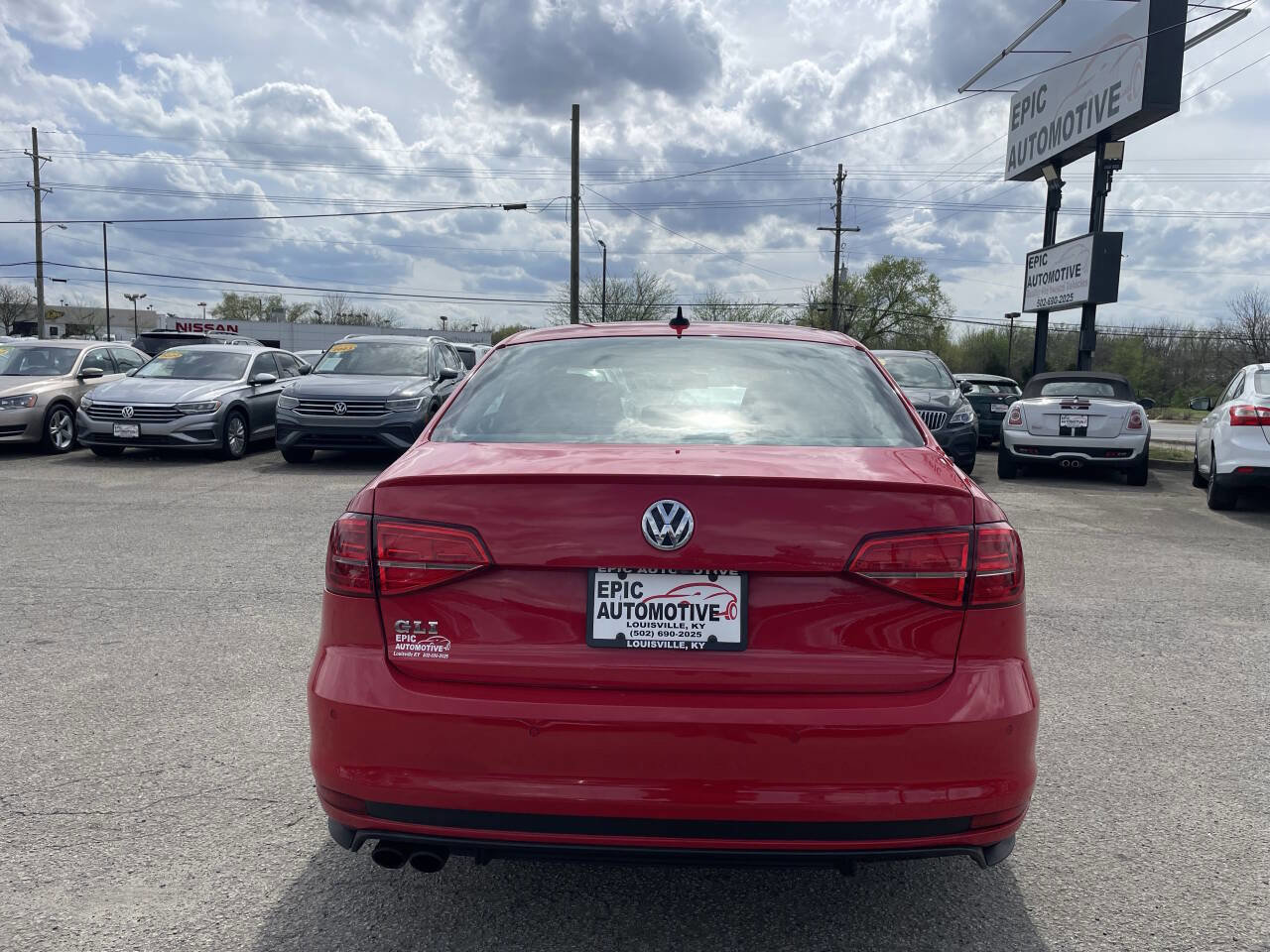 Used 2016 Volkswagen Jetta GLI SEL image 5