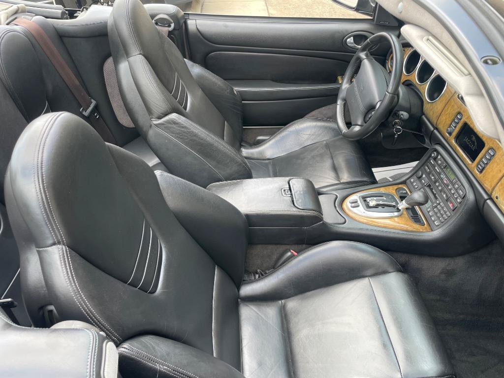 Used 2002 Jaguar XK8 Convertible RWD image 27