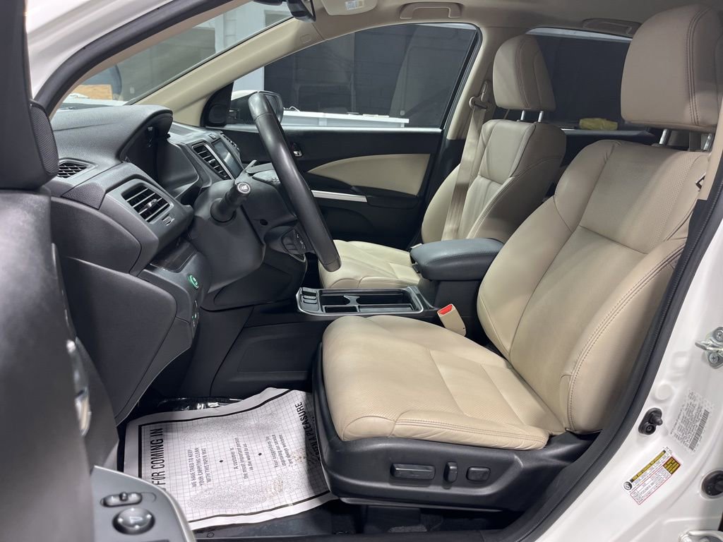 Used 2016 Honda CR-V Touring image 12