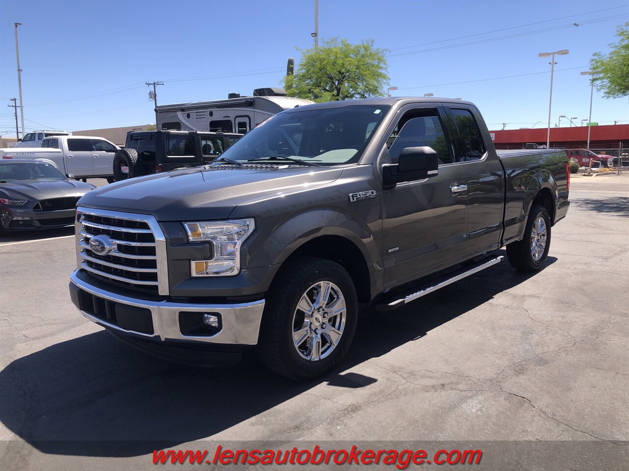 Used 2015 Ford F150 XLT w/ Equipment Group 301A Mid RWD image 4