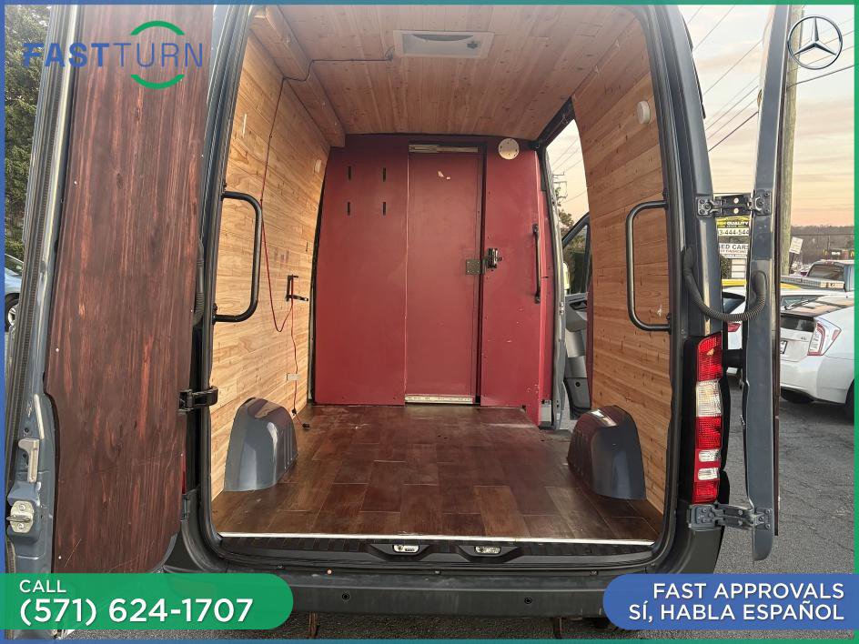 Used 2018 Mercedes-Benz Sprinter 2500 image 21