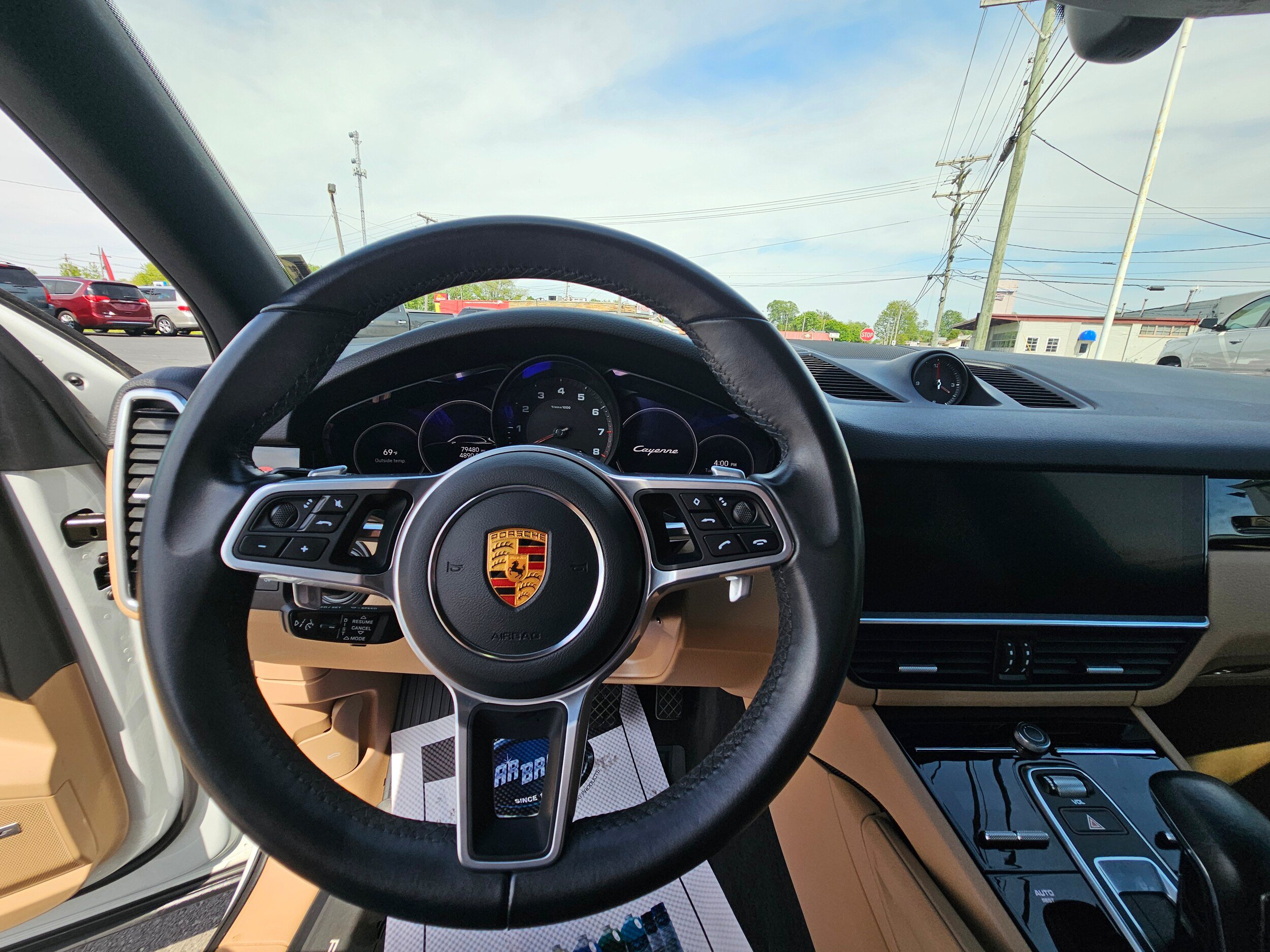 Used 2022 Porsche Cayenne AWD/4WD image 15