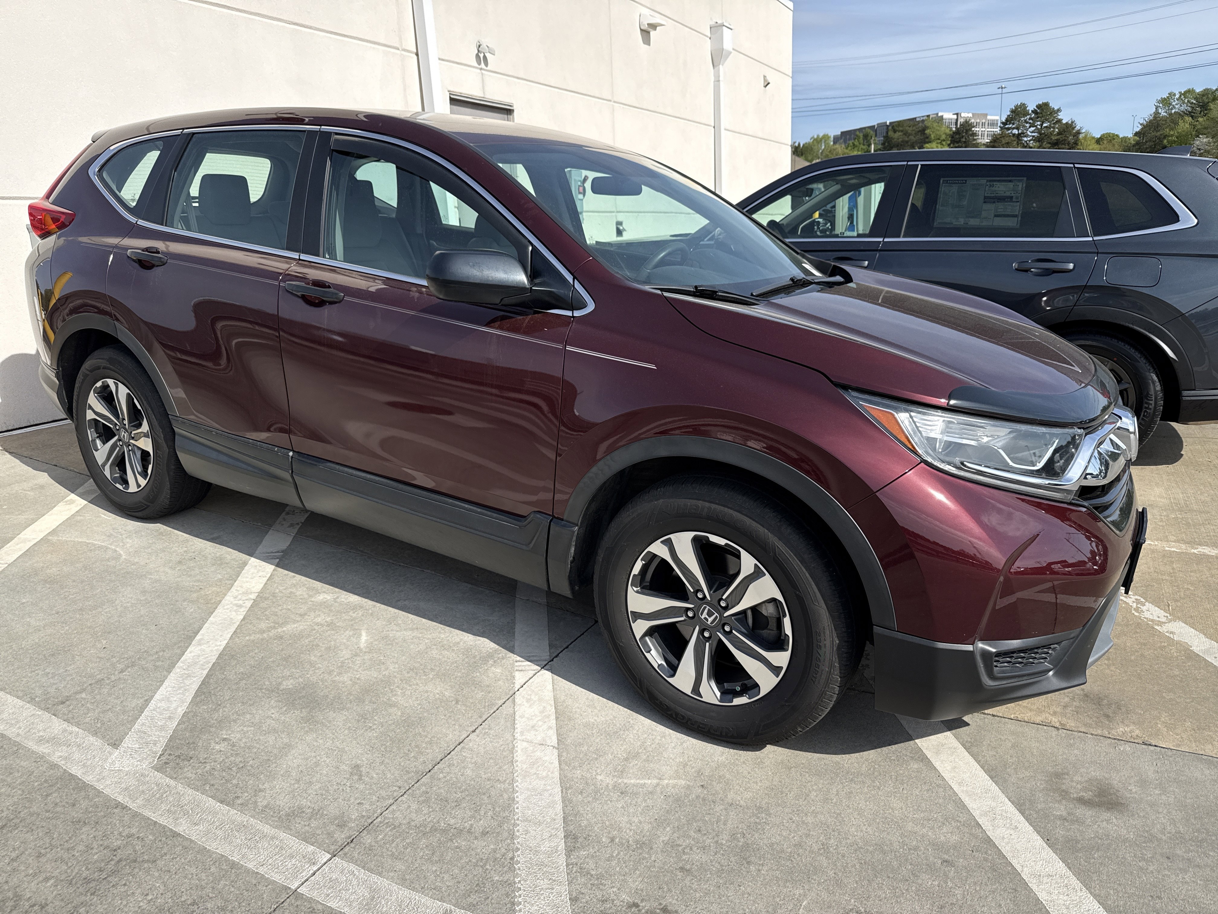 Used 2019 Honda CR-V LX image 2