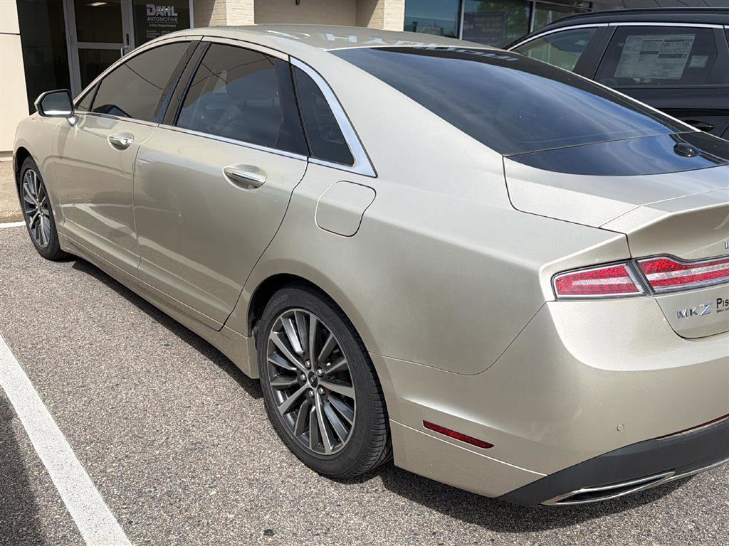 Used 2017 Lincoln MKZ Select w/ Select Plus Package FWD image 3