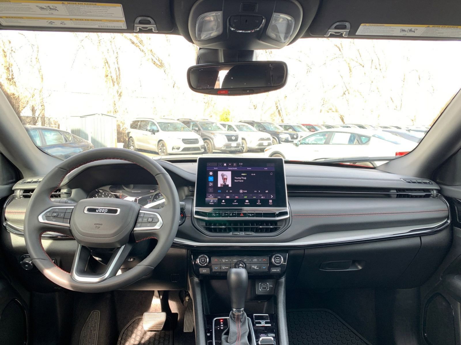 Used 2025 Jeep Compass Trailhawk image 32