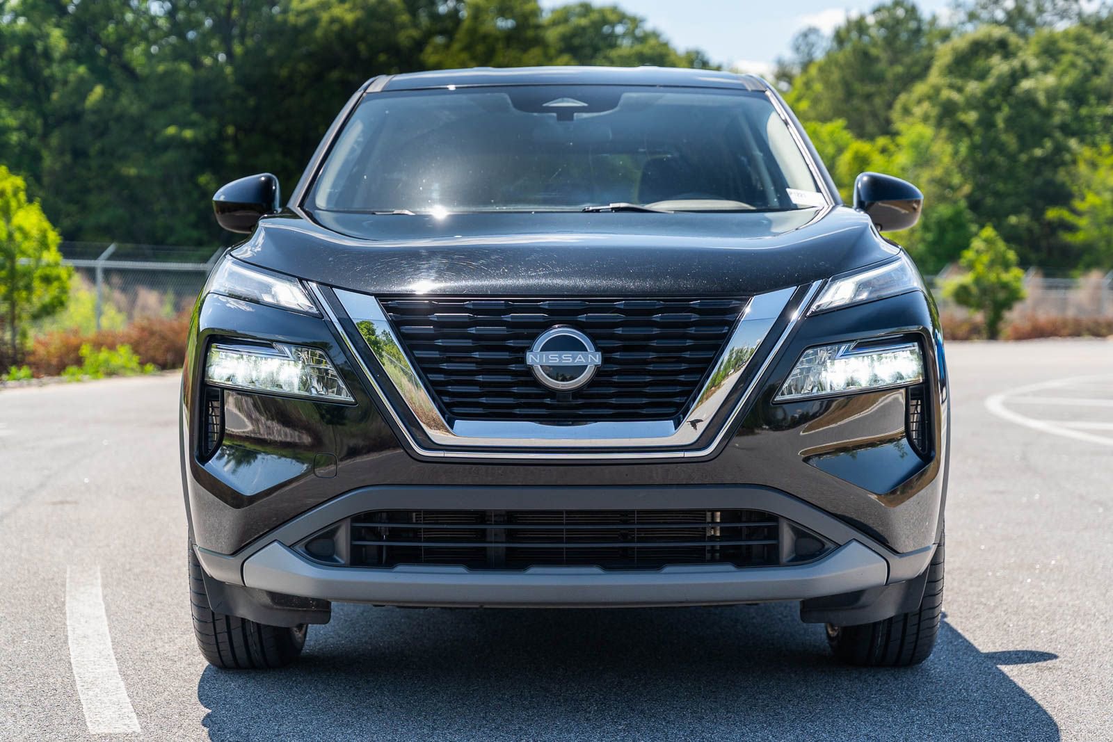 Used 2023 Nissan Rogue SV FWD video 2