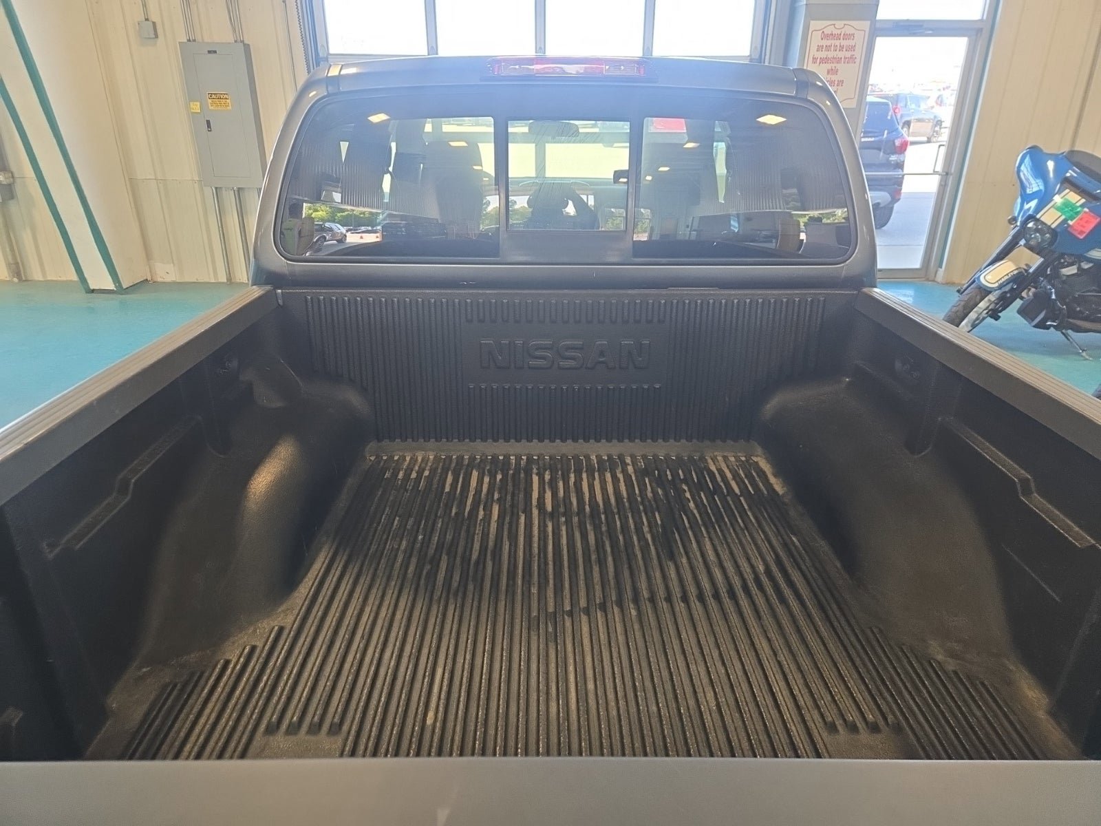 Used 2017 Nissan Frontier SV AWD/4WD image 15
