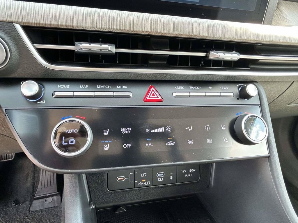 New 2026 Hyundai Sonata Limited FWD image 23