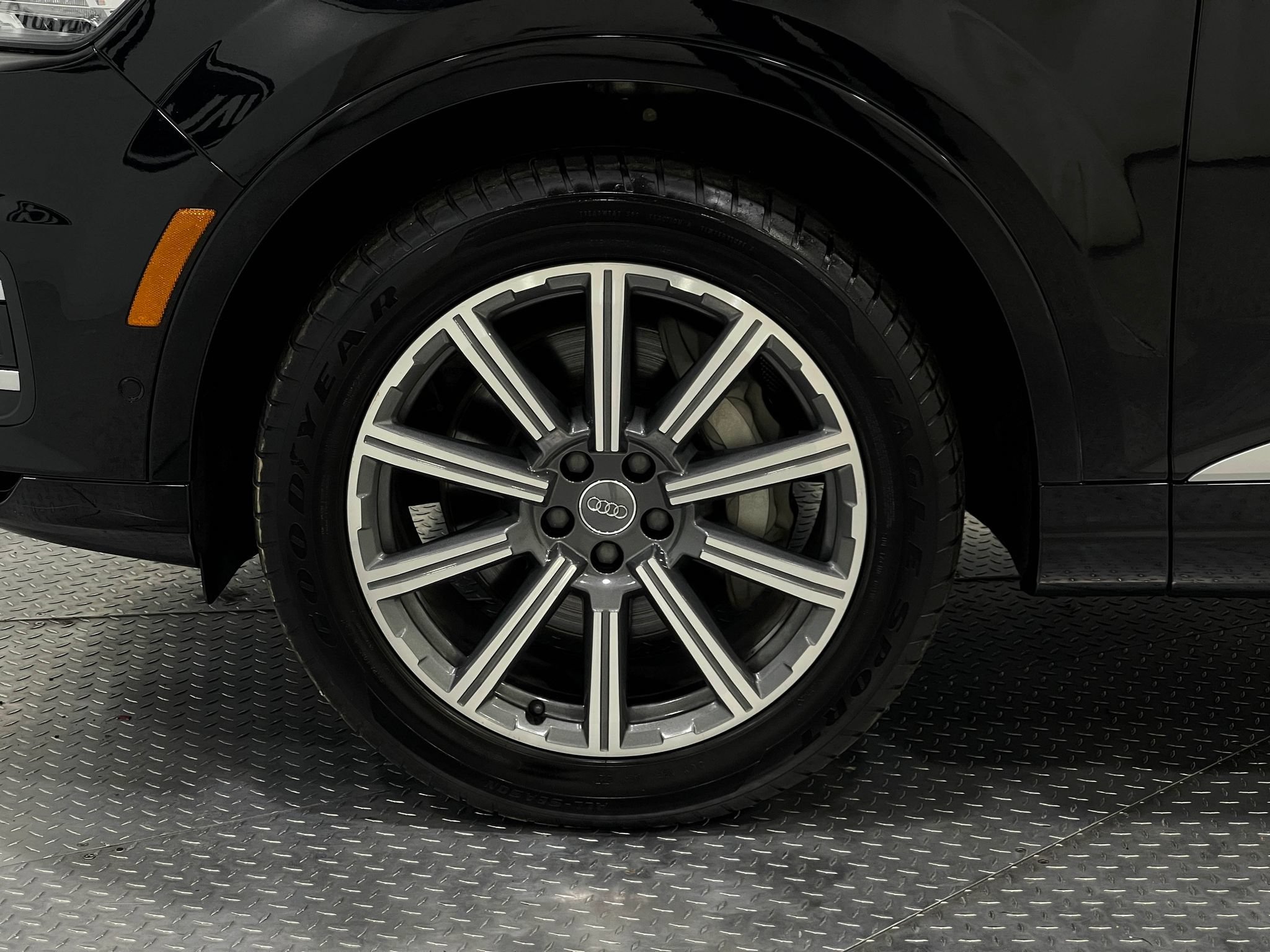 Used 2019 Audi Q7 3.0T Premium Plus AWD/4WD image 37