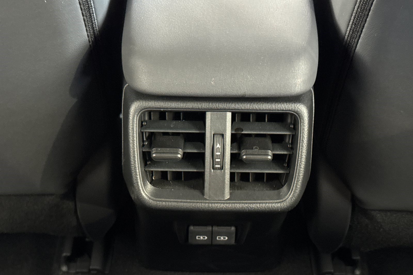 Certified 2025 Lexus UX 300h FWD w/ Accessory Package (Z2) image 16
