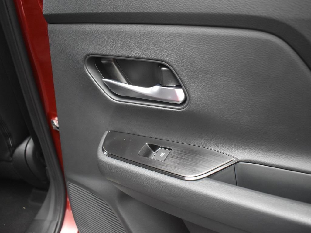 New 2026 Nissan Kicks SR w/ Illumination Package image 19