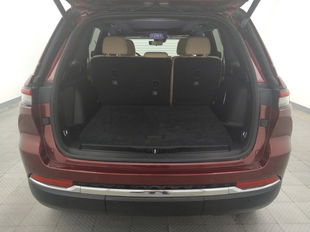 Used 2023 Jeep Grand Cherokee 4WD 4xe w/ Luxury Tech Group II image 29