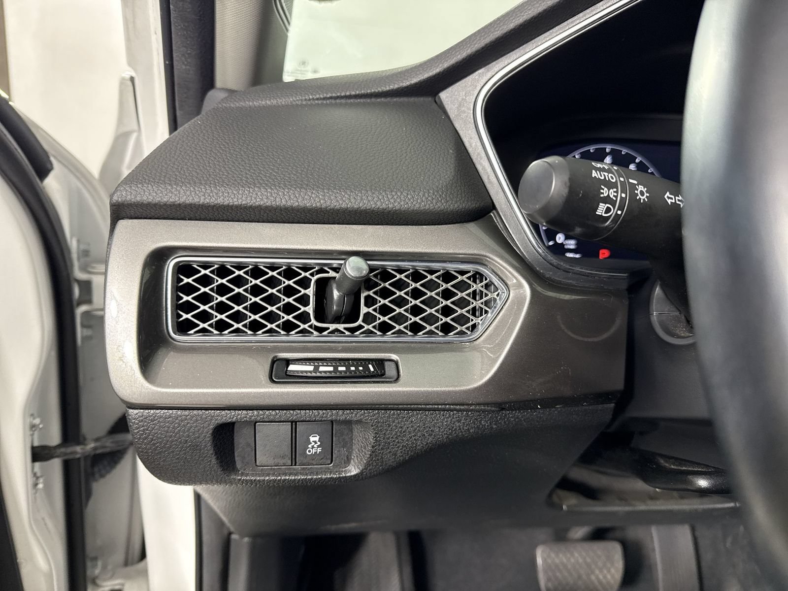 Certified 2024 Acura Integra FWD image 14