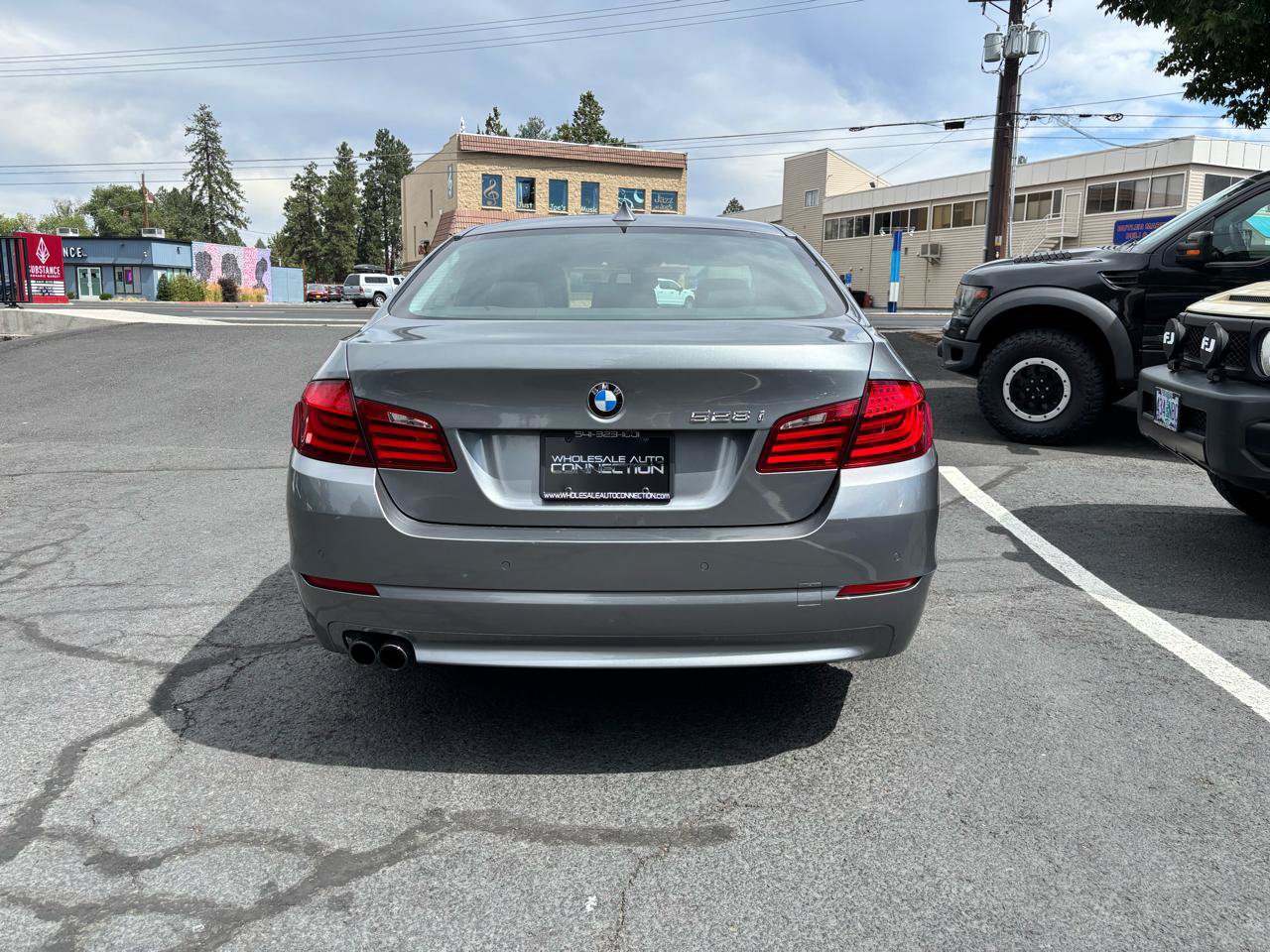 Used 2012 BMW 528i xDrive Sedan AWD/4WD image 4