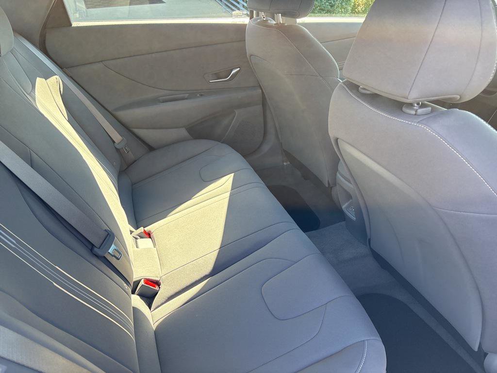 New 2025 Hyundai Elantra Sport image 14