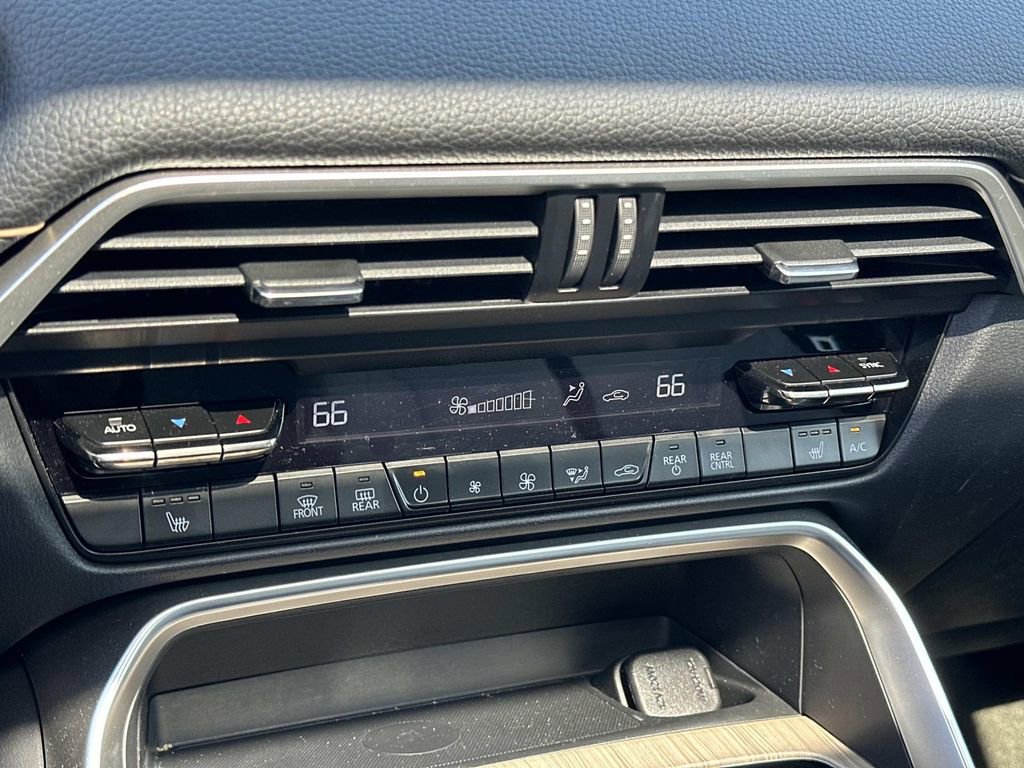 Certified 2025 MAZDA CX-70 3.3 Turbo w/ Premium Package image 14