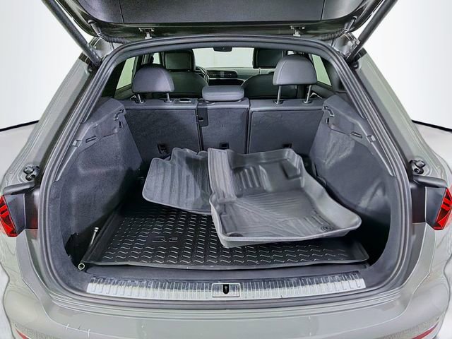 Used 2022 Audi Q3 2.0T Premium Plus w/ Premium Plus Package image 23