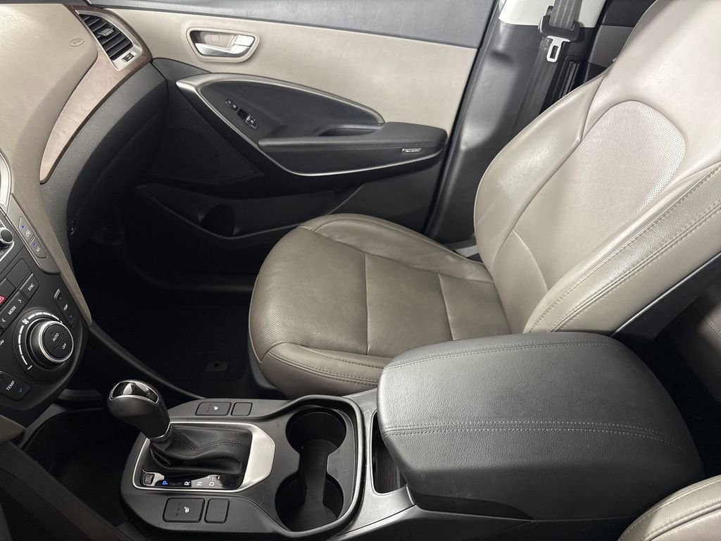 Used 2018 Hyundai Santa Fe Sport FWD image 19