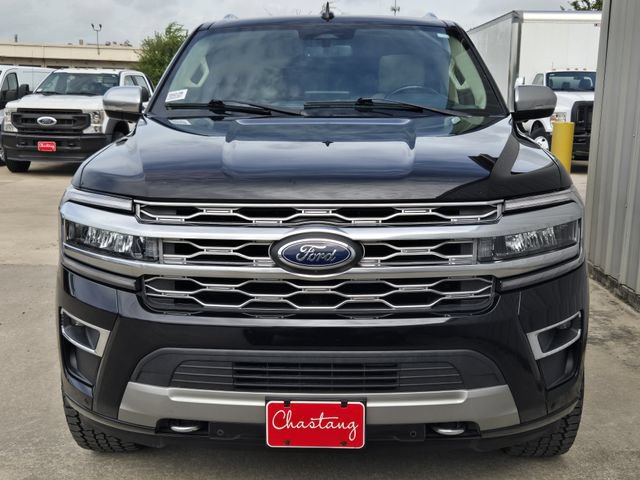 Used 2022 Ford Expedition Platinum AWD/4WD image 2