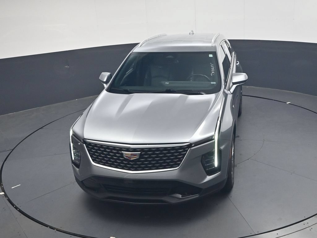 Used 2025 Cadillac XT4 Premium Luxury FWD image 31
