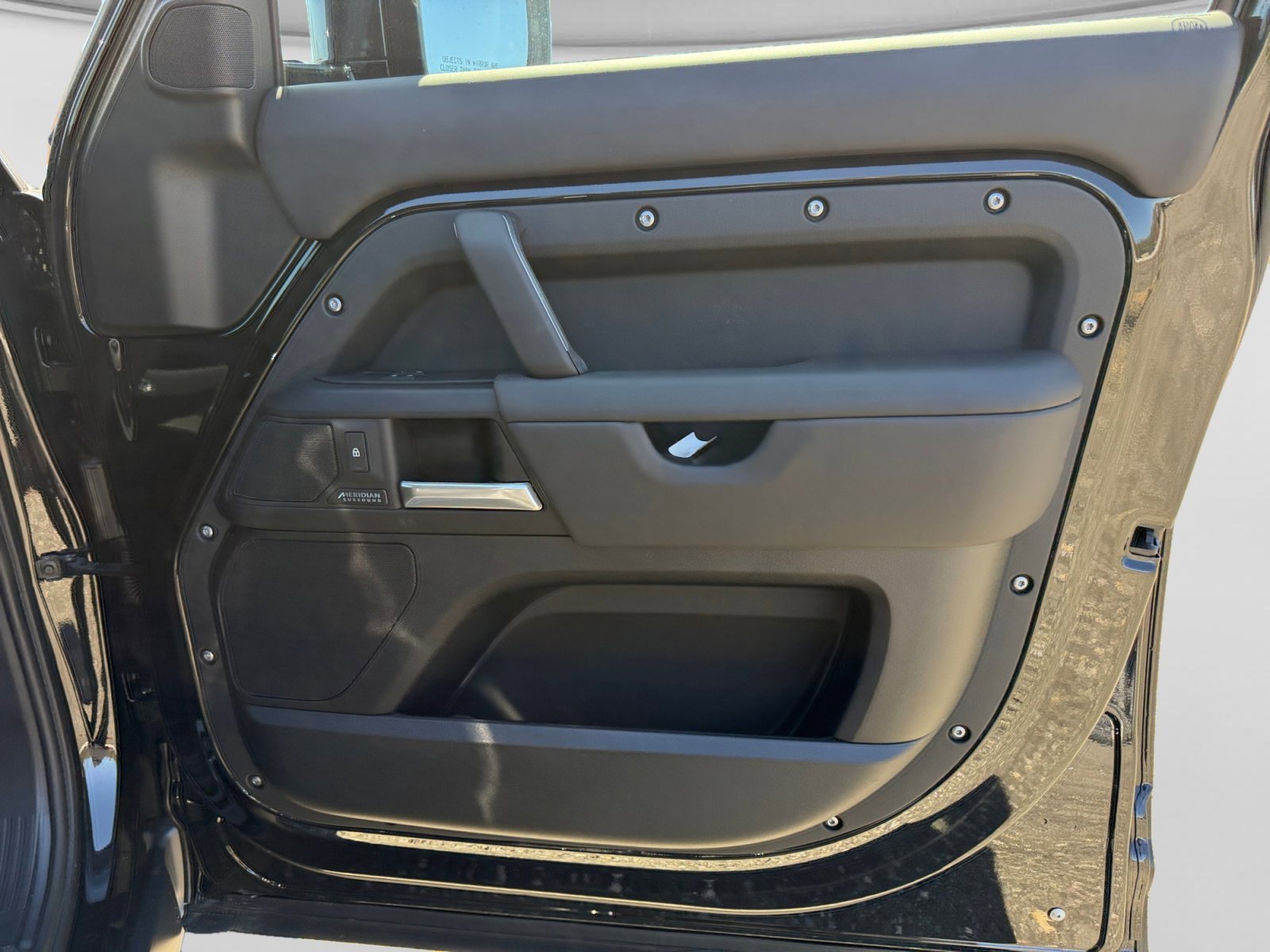 New 2026 Land Rover Defender 130 X-Dynamic SE AWD/4WD image 24