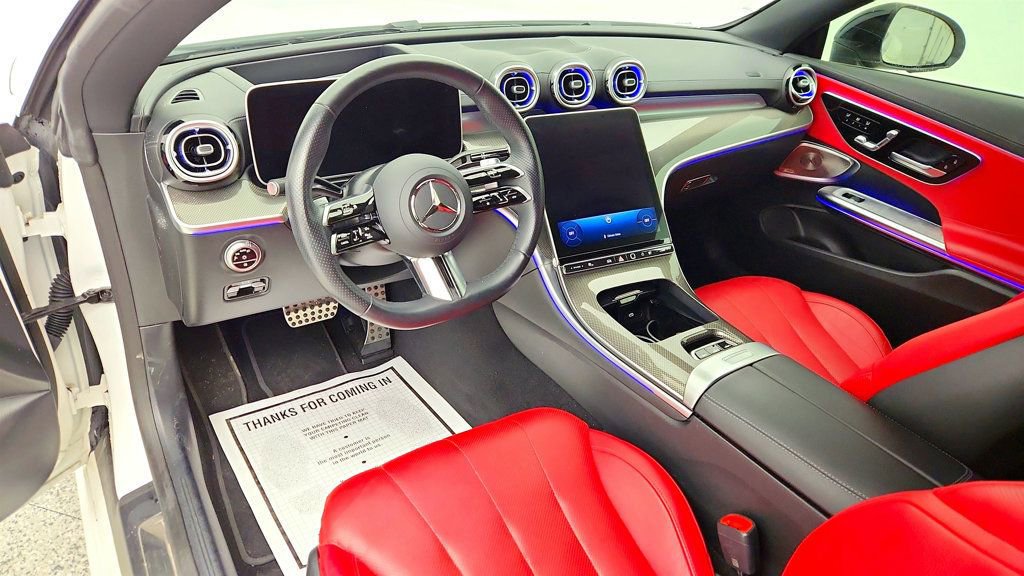 Used 2024 Mercedes-Benz CLE 450 4MATIC Cabriolet image 12