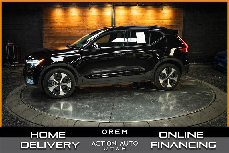 Used 2023 Volvo XC40 B4 Ultimate