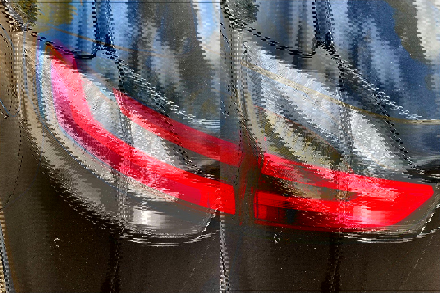 Used 2020 Ford Edge ST-Line FWD image 26