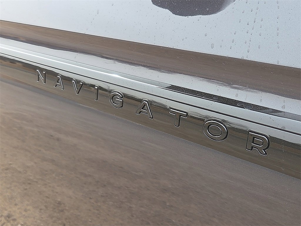 New 2026 Lincoln Navigator L Black Label image 8