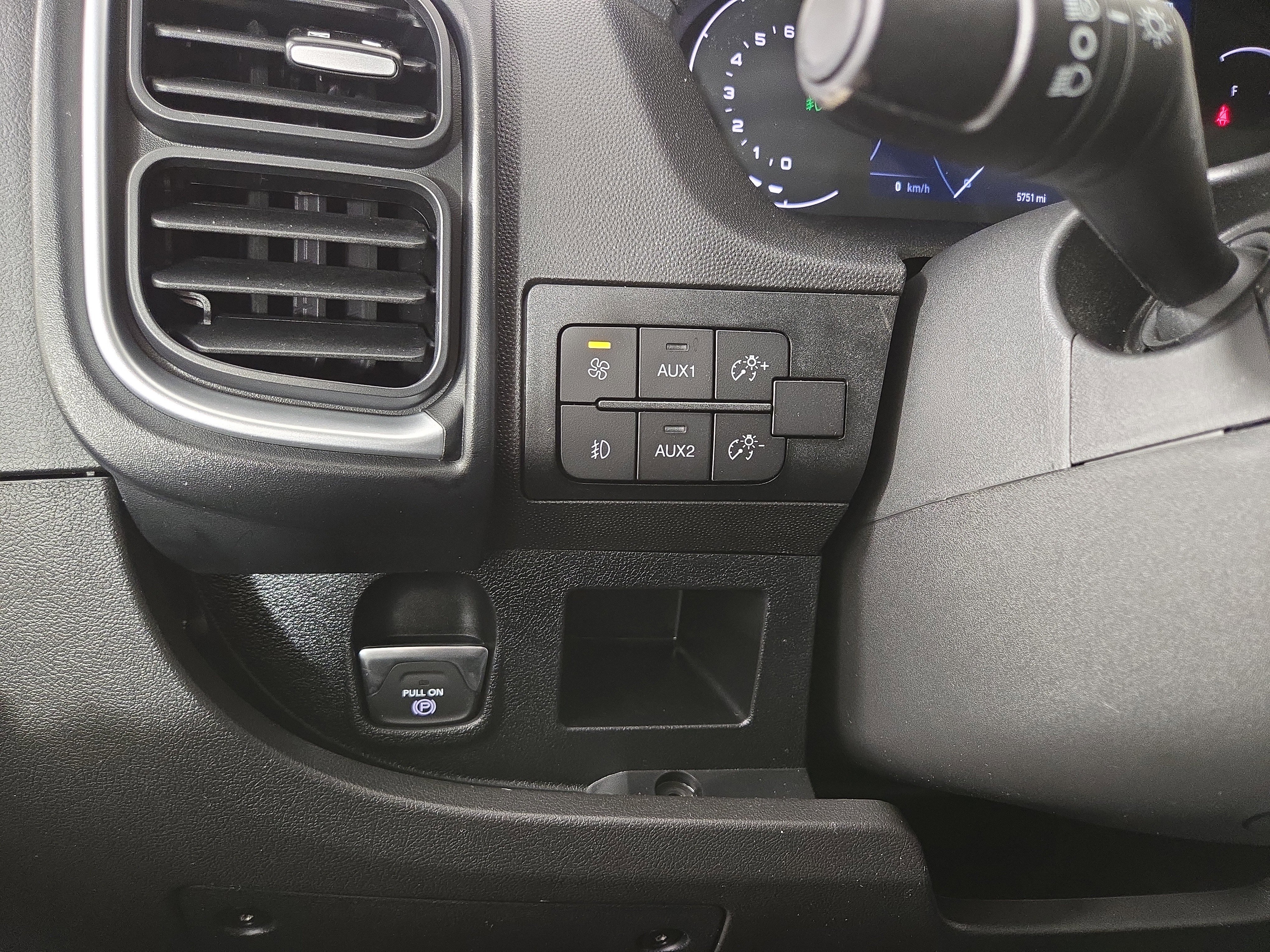 Used 2025 RAM ProMaster 3500 w/ Quick Order Package 22G SLT image 27