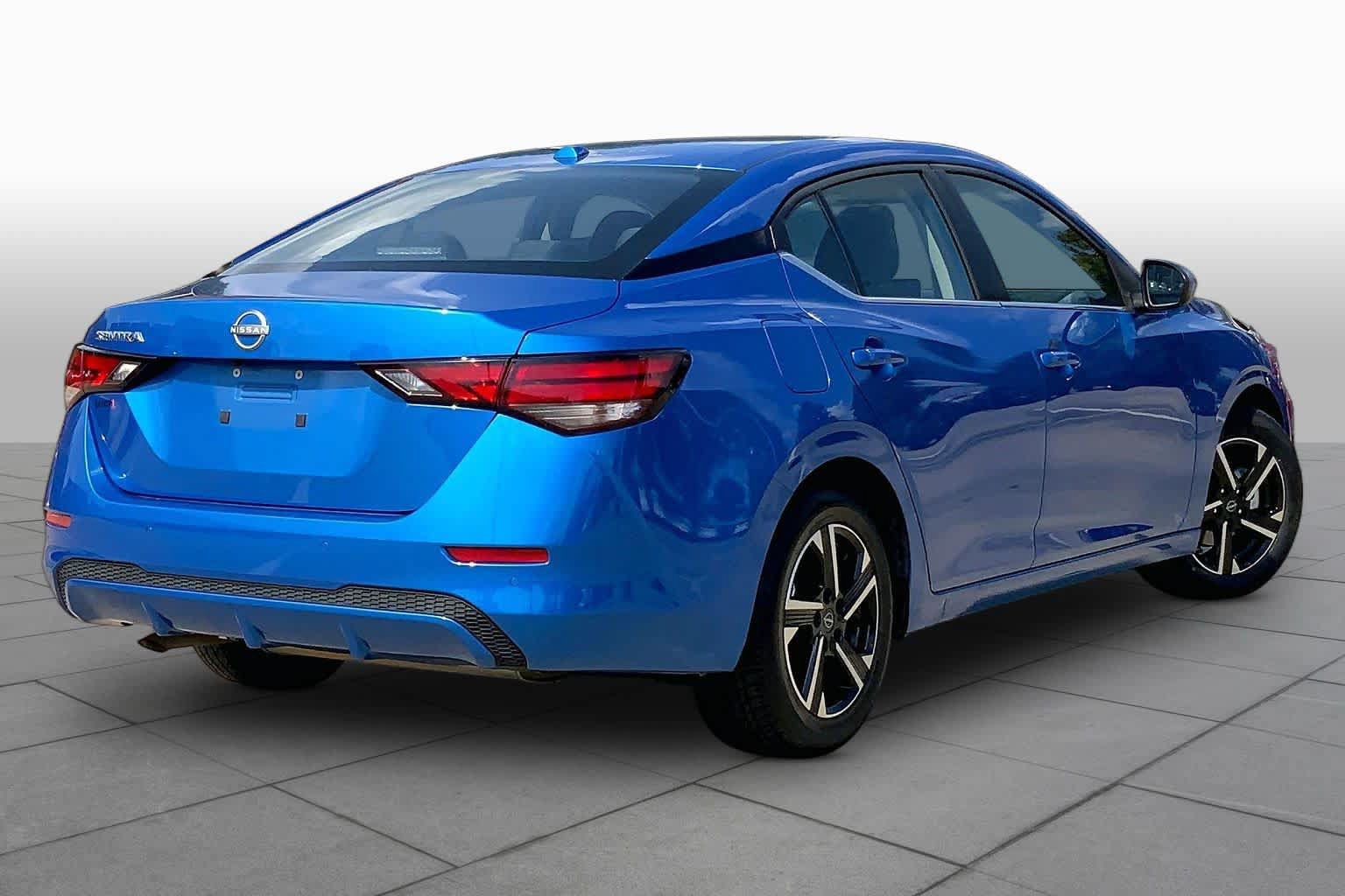 Used 2025 Nissan Sentra SV FWD image 12