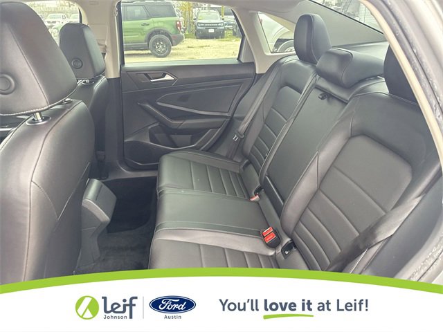 Used 2021 Volkswagen Jetta SE image 28