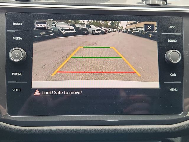 Used 2024 Volkswagen Tiguan SE R-Line image 14