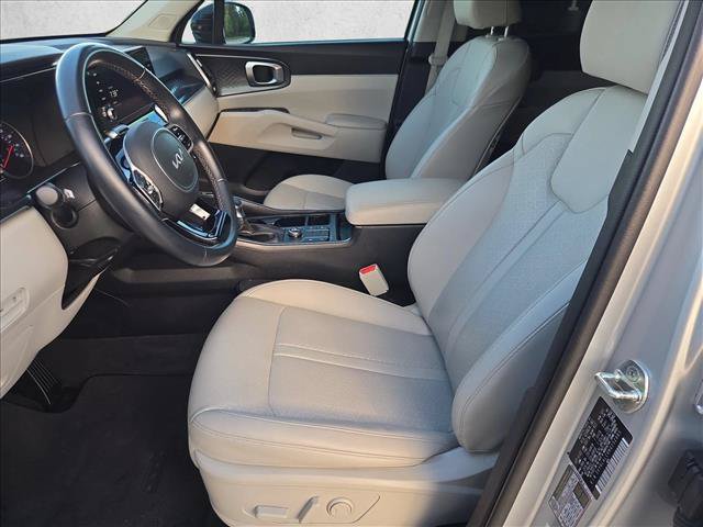 Used 2022 Kia Sorento S w/ Panoramic Sunroof Package FWD image 17