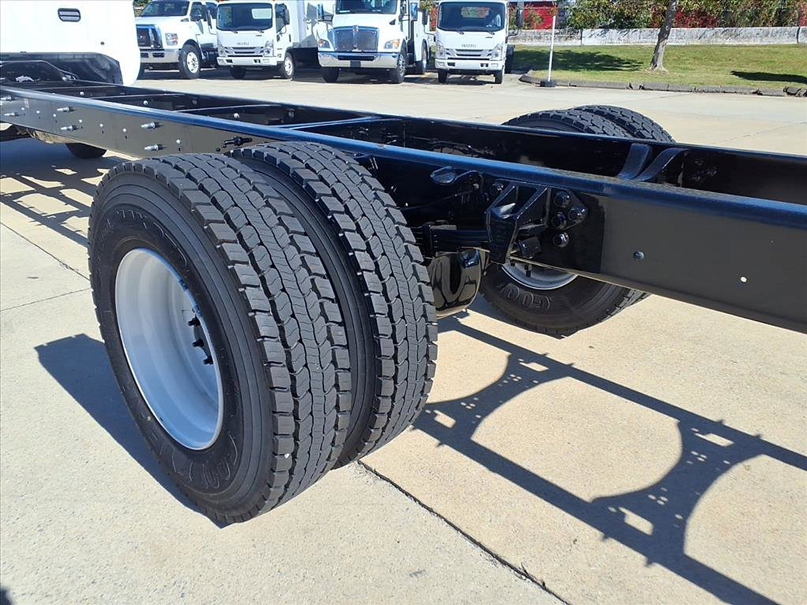 New 2026 Ford F750 2WD Regular Cab Super Duty image 7