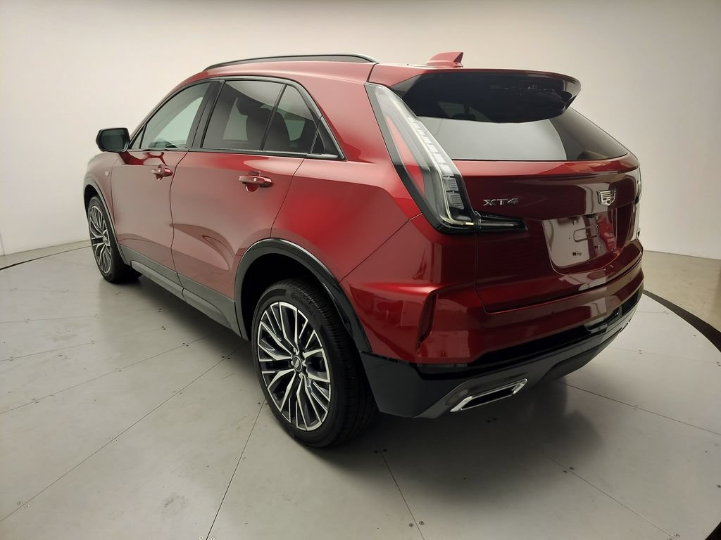 Used 2025 Cadillac XT4 Sport FWD image 5