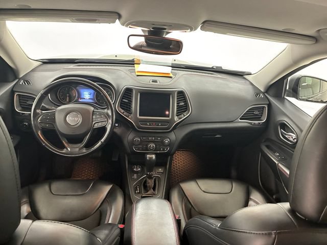 Used 2021 Jeep Cherokee Trailhawk w/ Comfort/Convenience Group AWD/4WD image 20