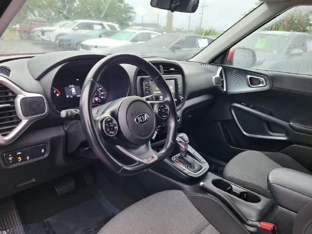 Used 2021 Kia Soul GT-Line FWD image 17