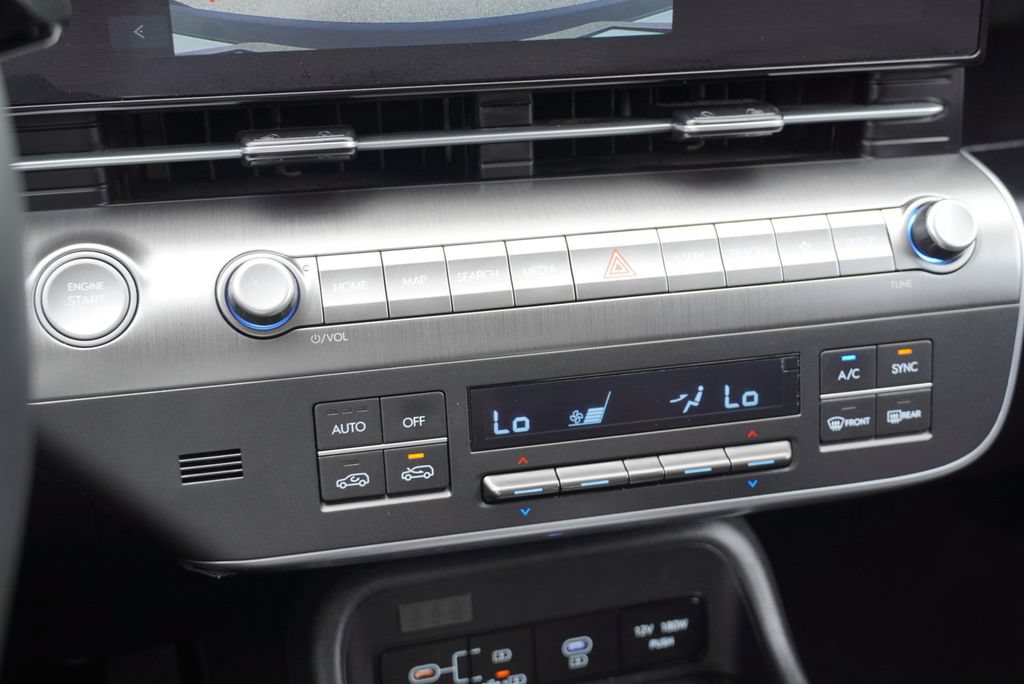 Used 2025 Hyundai Kona SEL FWD image 24