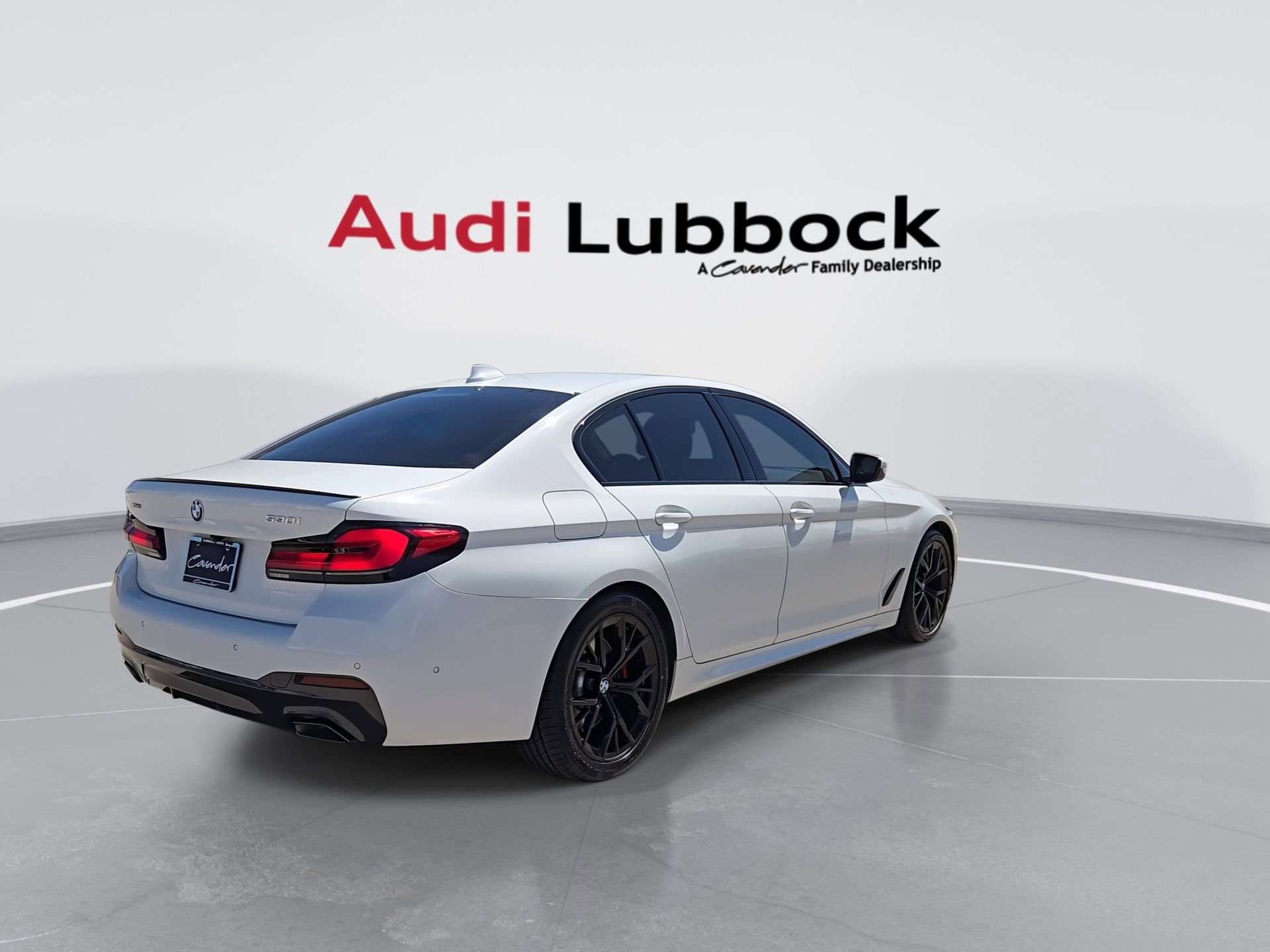 Used 2023 BMW 530i xDrive w/ M Sport Package AWD/4WD image 8