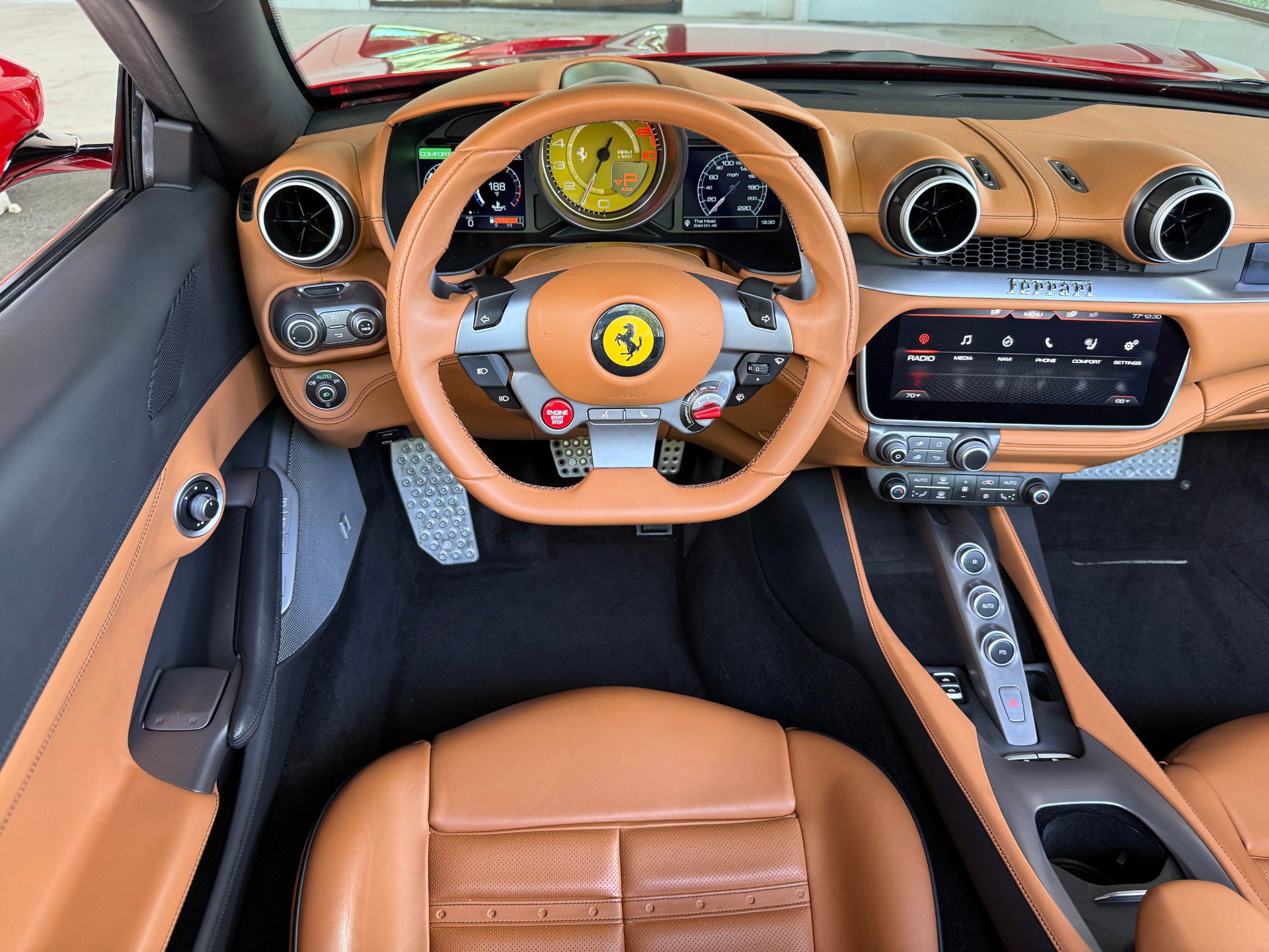 Used 2019 Ferrari Portofino RWD image 47
