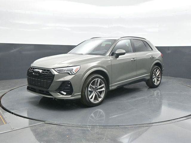 Used 2025 Audi Q3 2.0T Premium AWD/4WD image 3