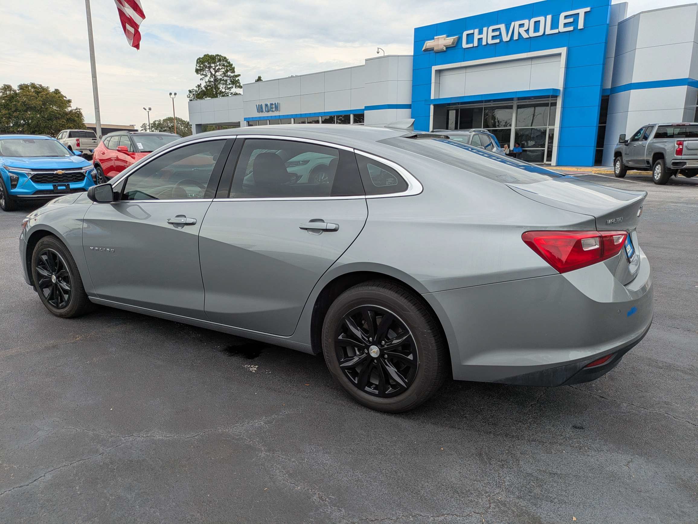 New 2024 Chevrolet Malibu LT FWD image 25