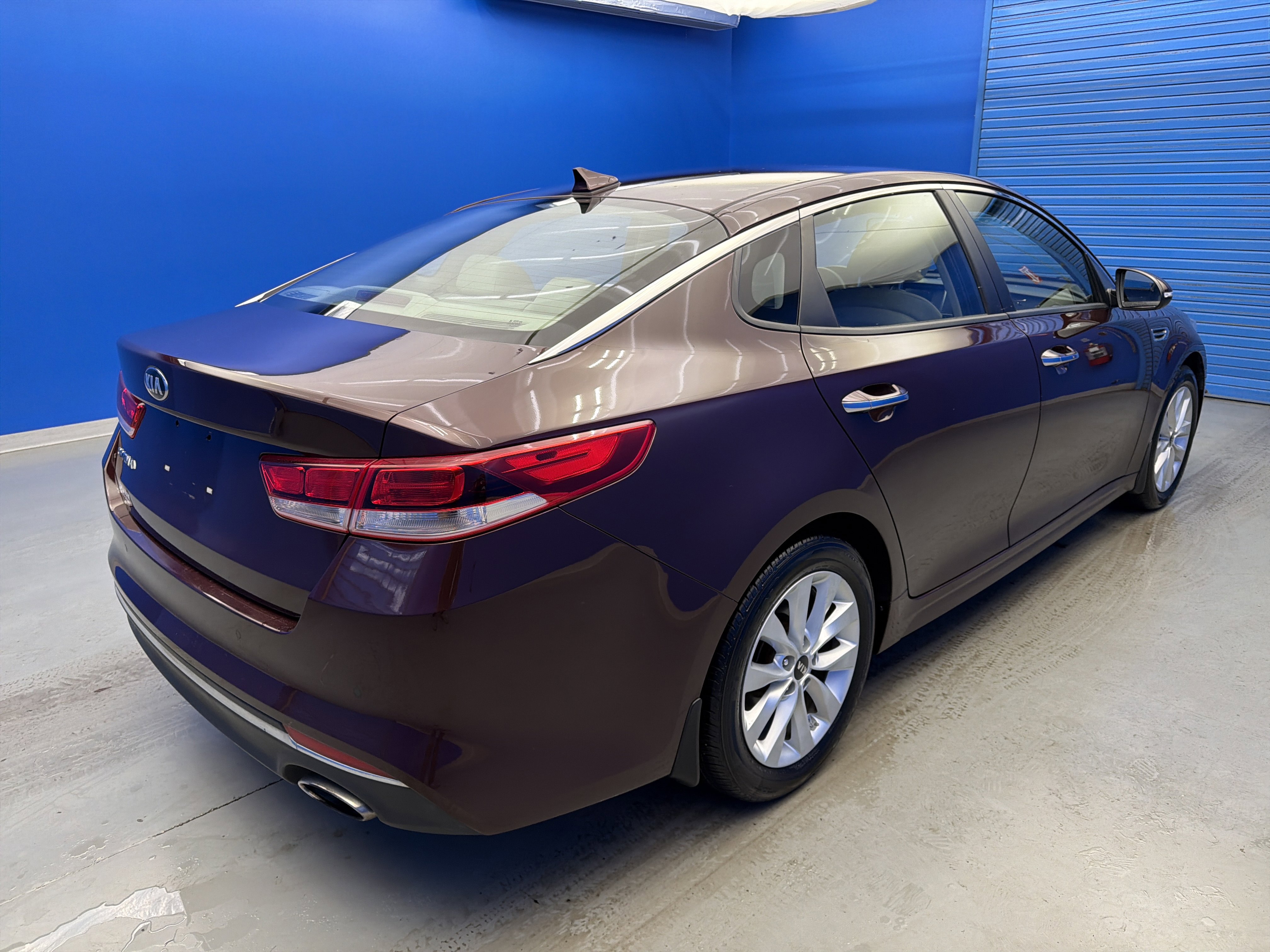 Used 2018 Kia Optima LX w/ Convenience Package image 7