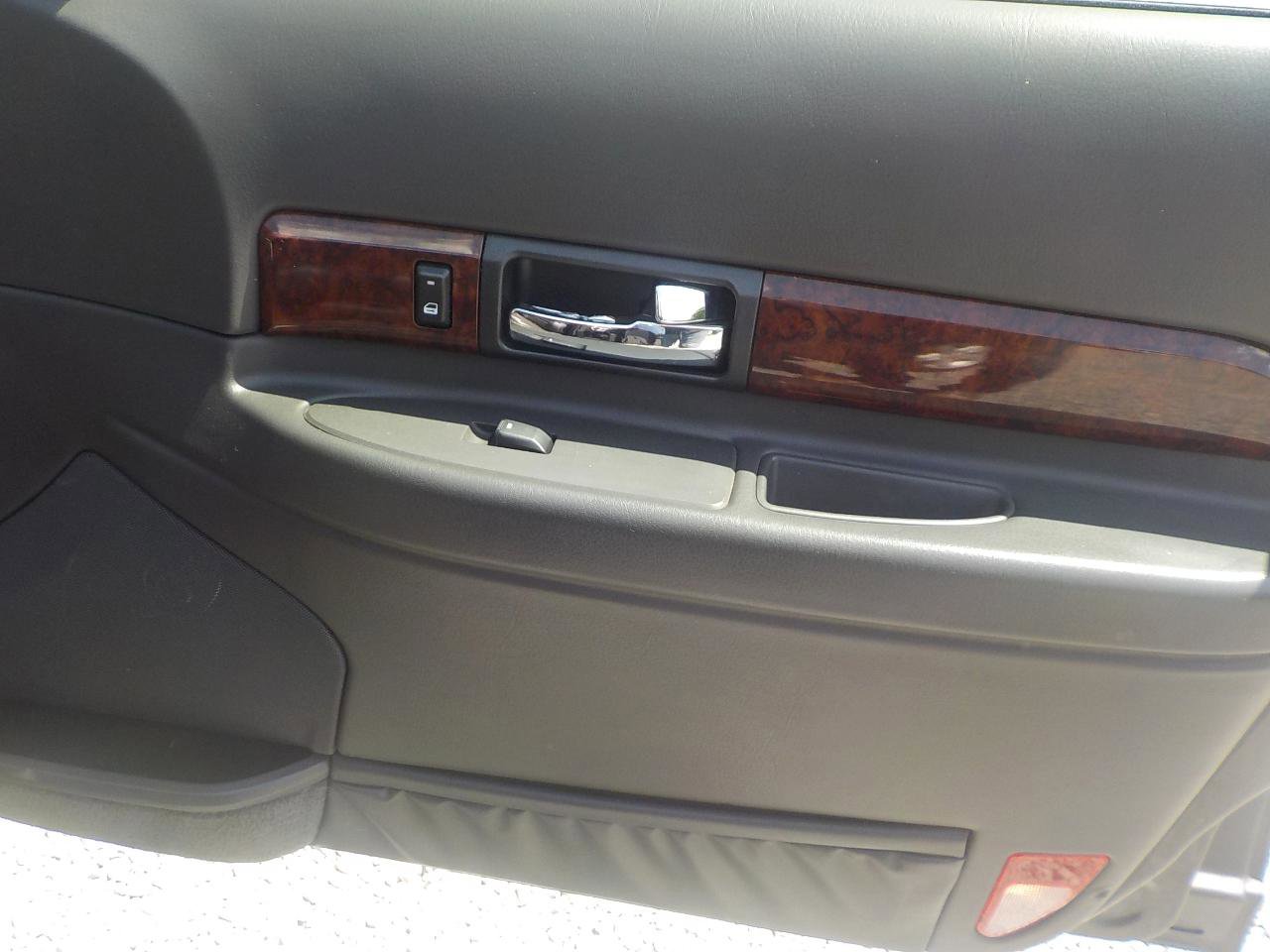 Used 2000 Lincoln LS RWD image 24