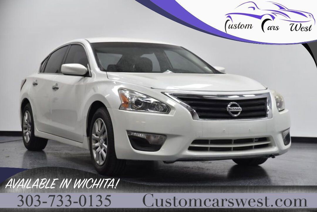 Used 2013 Nissan Altima 2.5 S image 1